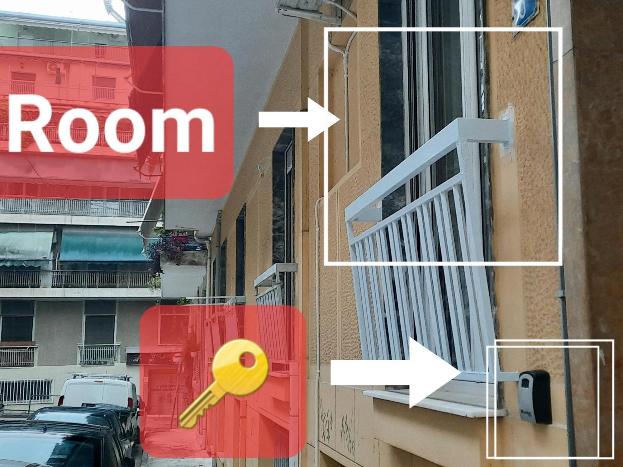New Room1ambelokipi Metro Airport Line * Athens