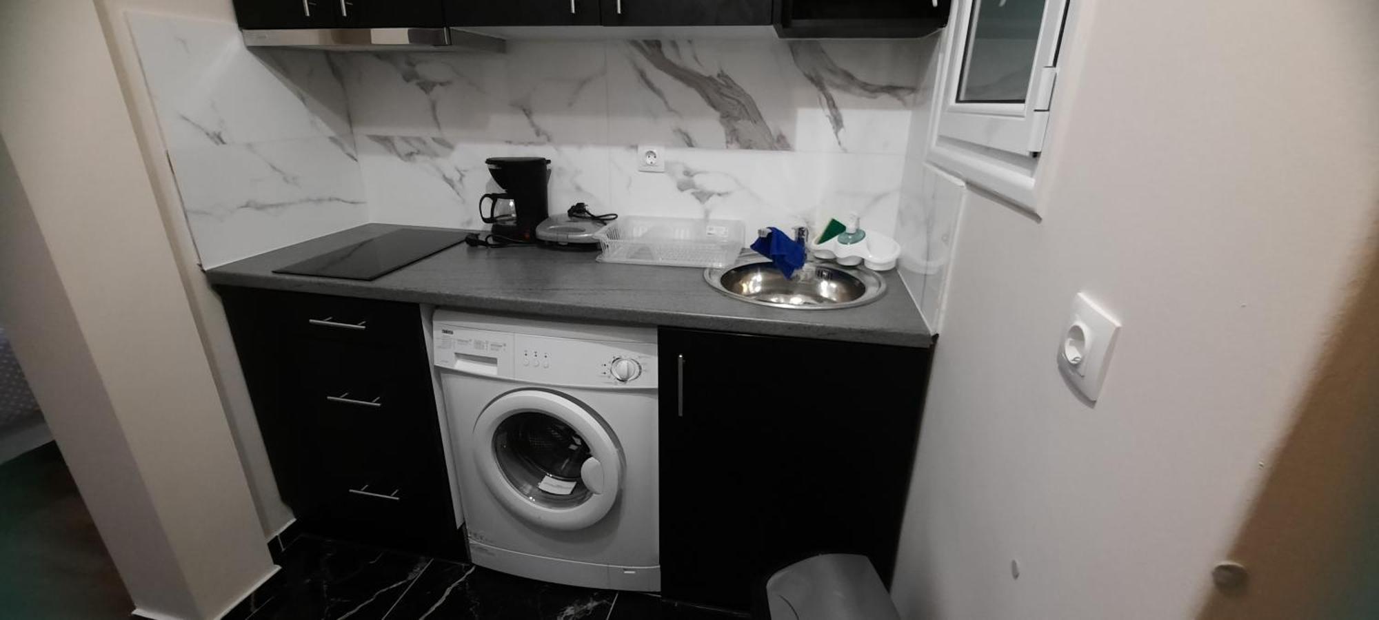 New Room1ambelokipi Metro Airport Line Athens