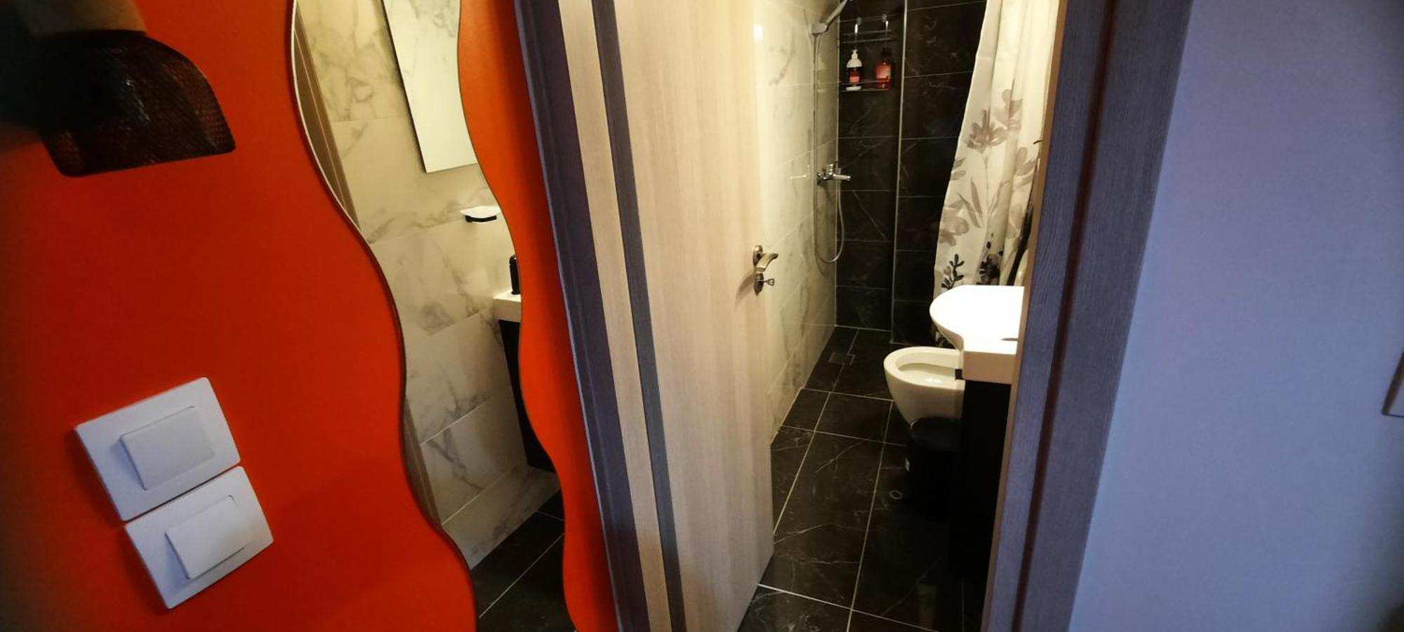 New Room1ambelokipi Metro Airport Line